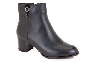 CUPAGE Damskie botki. 