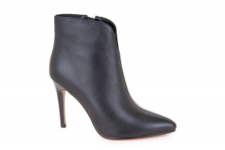 MONNA LISA Damskie botki. 