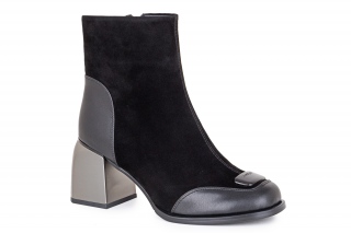 FERMANI Damskie botki. 