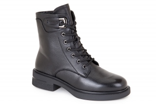 ML Kozaki ze sznurowadłami. 