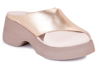 MONNA LISA Damskie klapki. 